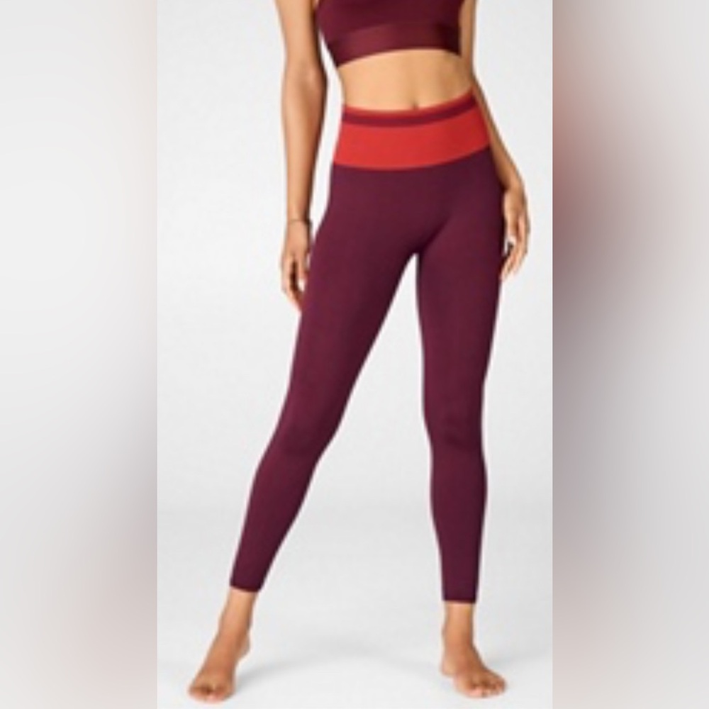 High-Waisted Seamless Stripe 7/8 Leggings Burgundy Red Colorblock Size S - Picture 2 of 6